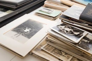 100% local scanning of all photo formats