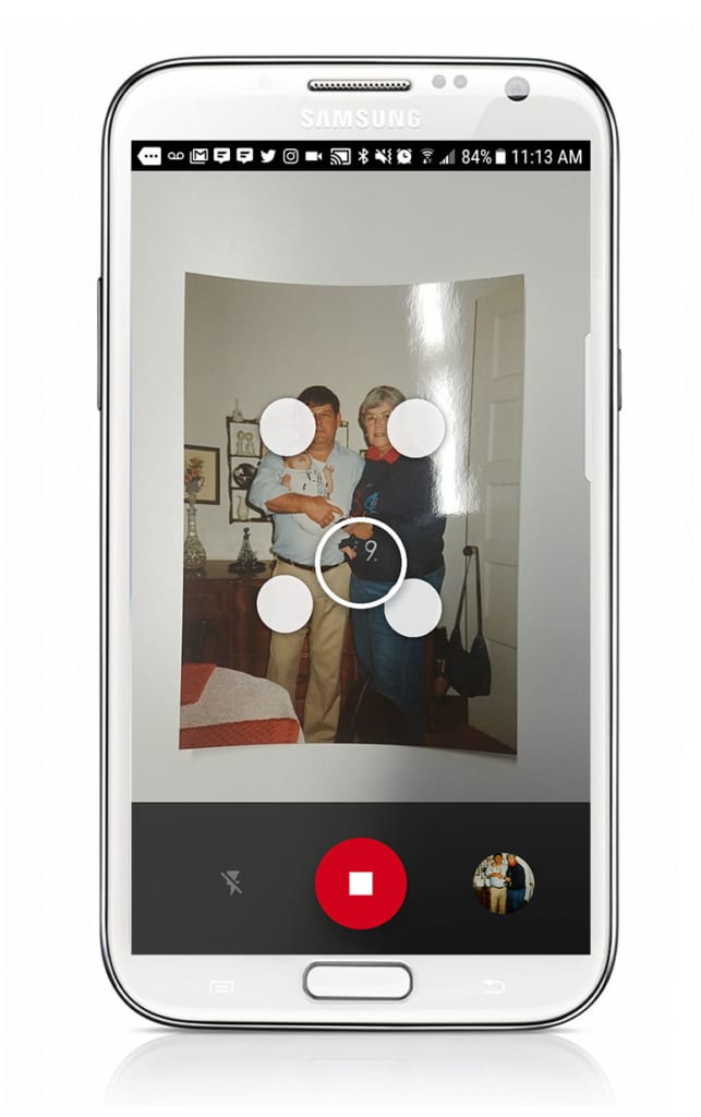 Are photo scanning mobile apps good enough for family photos? Our guide