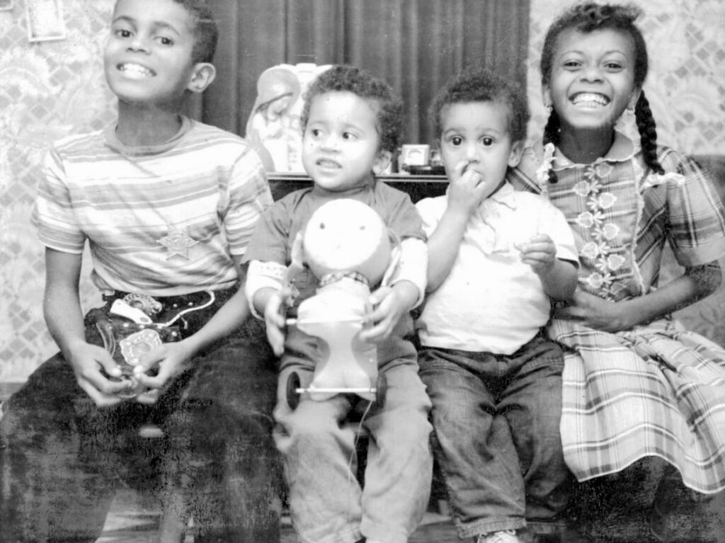 My-Loving-Family_055